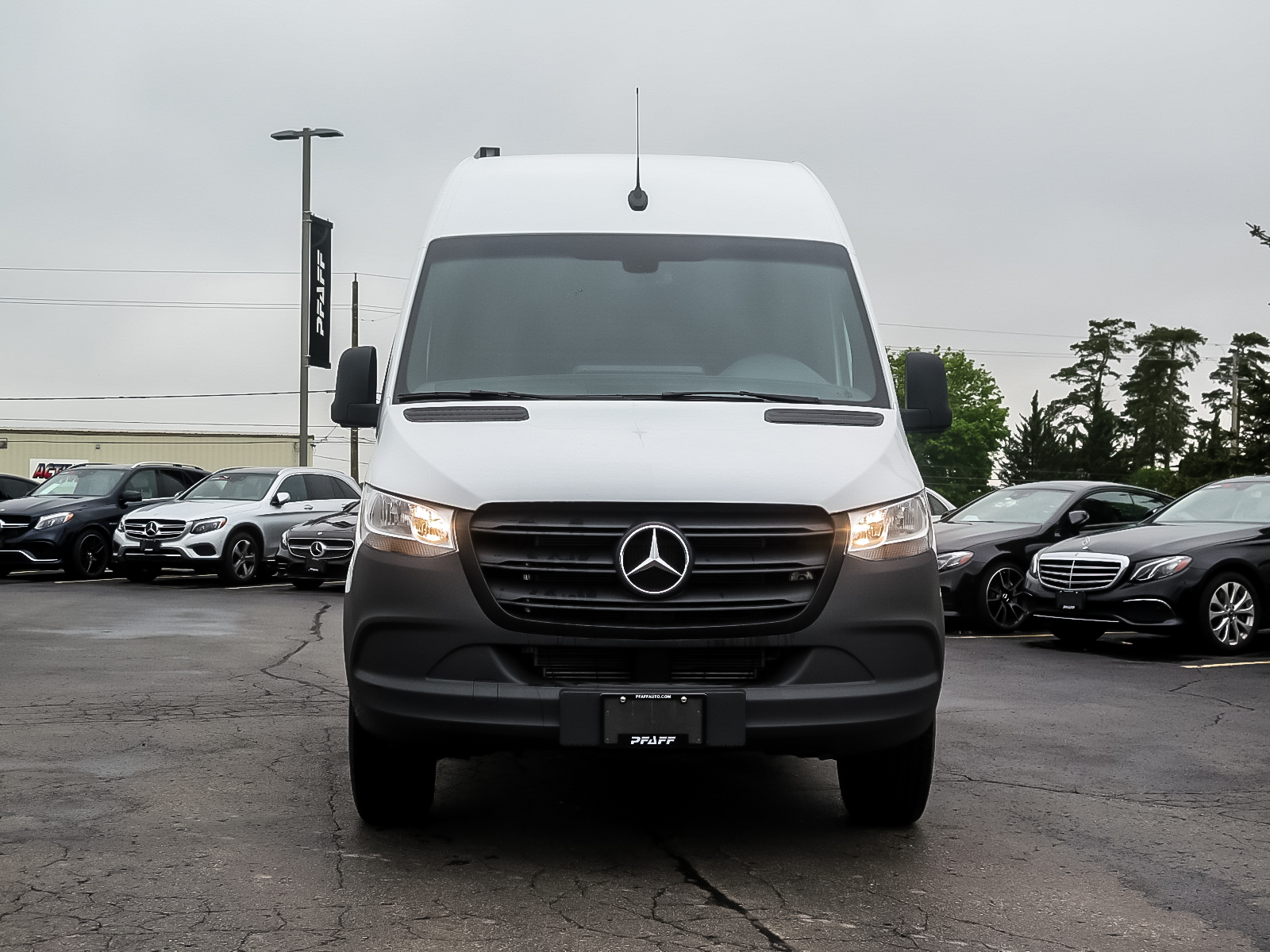 New 2019 Mercedes-Benz Sprinter V6 2500 Cargo 144 Cargovan in Kitchener