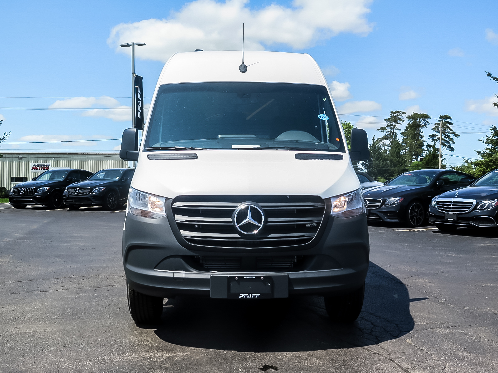 New 2019 Mercedes-Benz Sprinter V6 2500 Cargo 144 Cargovan in Kitchener